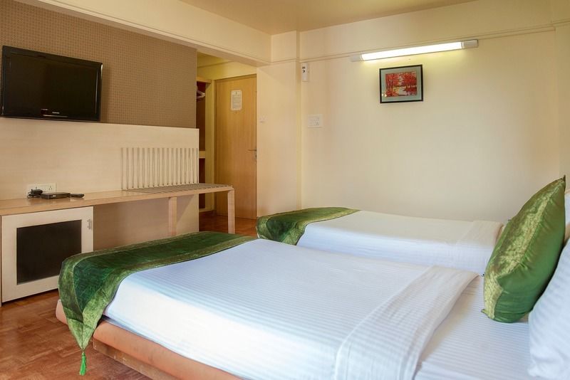 Treebo Archana Residency Otel Thane Dış mekan fotoğraf